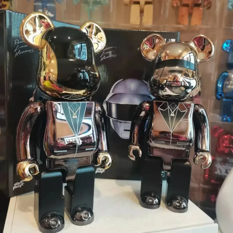 

Daft Punk 400 Joint Bright Face Violence Bear Ornament Gloomy Bear Statue Model Decoration Bearbrick Original 3d Remote Control