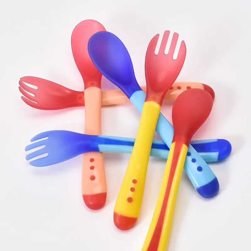 Hot Sale Small Toddlers Utensils Plastic Baby Spoons Infant Feeding Tool Heat Sensitive Kids Tableware