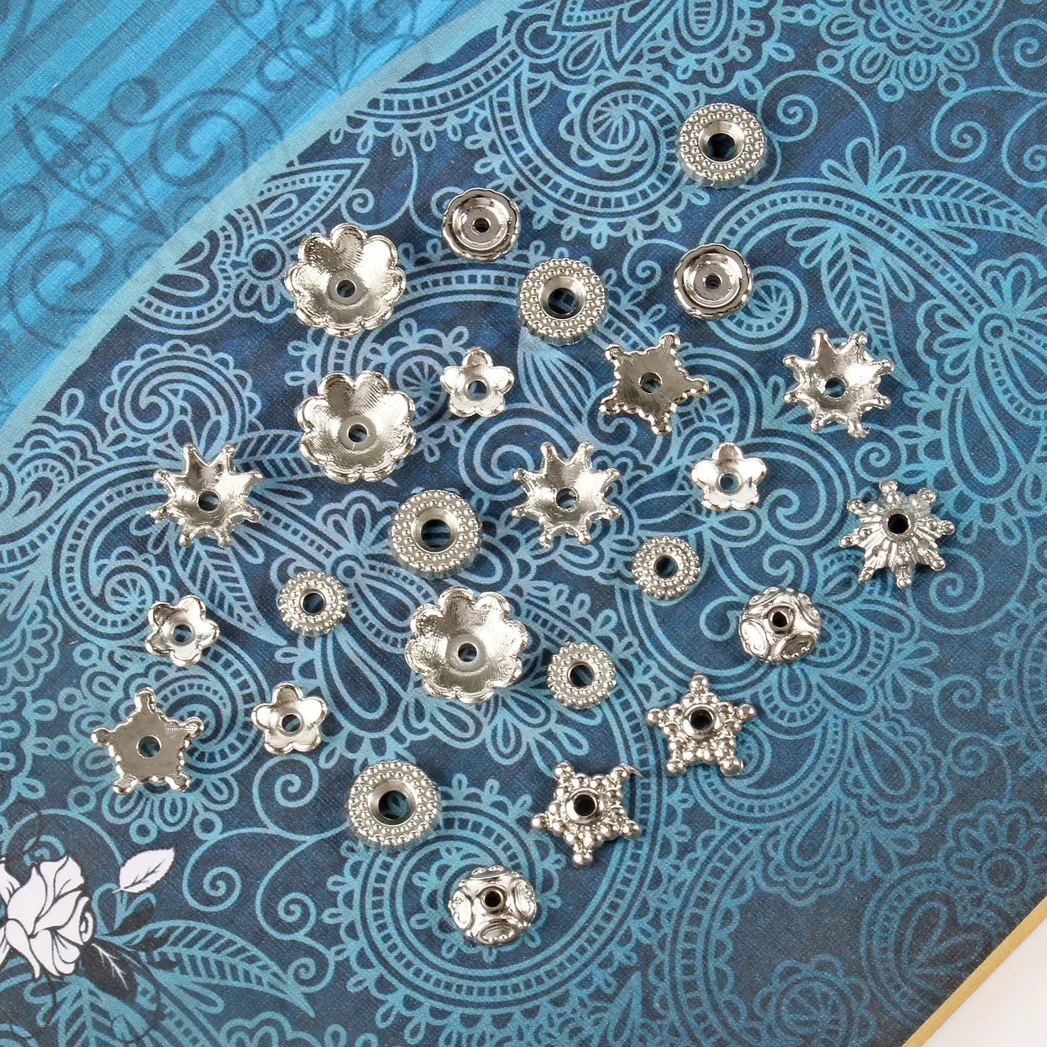 Mixed Hollow Flower CCB Filigree Loose Spacer Beads Cap For Earrings Diy Bracelets Jewelry Findings Making Accessories