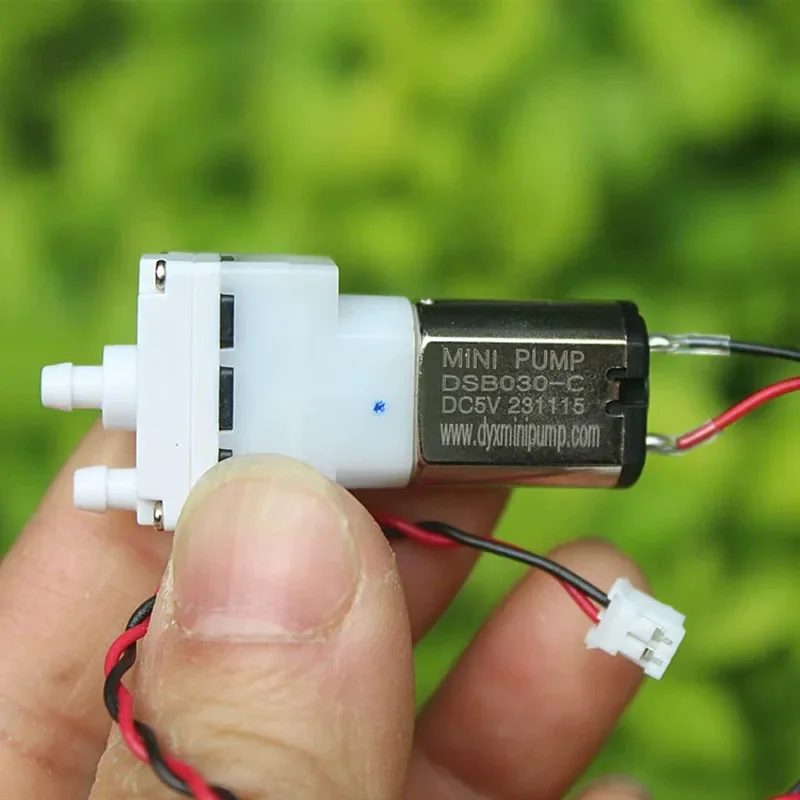 Mini-Membranwasserpumpe, DC 3–5 V, 3,7 V, kleine 030-Motorpumpe, stumm, selbstansaugende Saug-Vakuumpumpe mit geringem Geräuschpegel