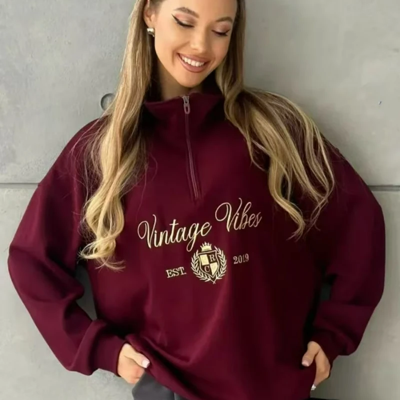 

2026, осенне-зимняя модная темпераментная ниша, ленивый стиль, буквенный принт, универсальная толстая толстовка с капюшоном для поездок на работу, топ на молнии, тренд