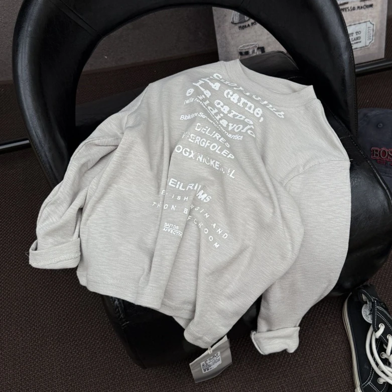 Boys T-shirt 2026 Autumn and Winter New Childrens Clothing Korean Boys and Girls Texture Sense Letter Round Collar Bottom Shirt