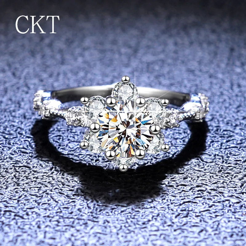 Luxury 18K White Gold Wedding Band Big 5ct D Color Real Moissanite Diamond Sunflower Ring Fine Jewelry for Women