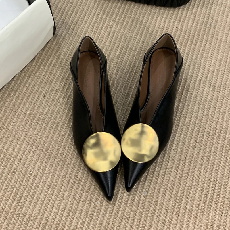 Suojialun 2025 outono nova marca feminina bombas sapatos moda ouro metal raso deslizamento em único sapatos finos vestido de salto baixo bombas