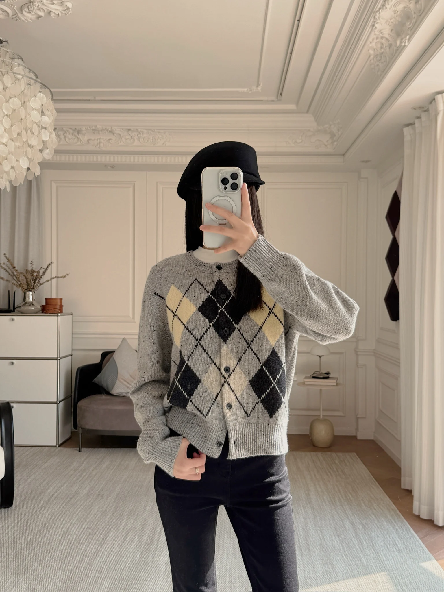 

Qin Lan Wool And Alpaca Blend Retro Diamond Pattern Knitted Sweater V-Ne Long Sve Loose Fit Cardigan for Women