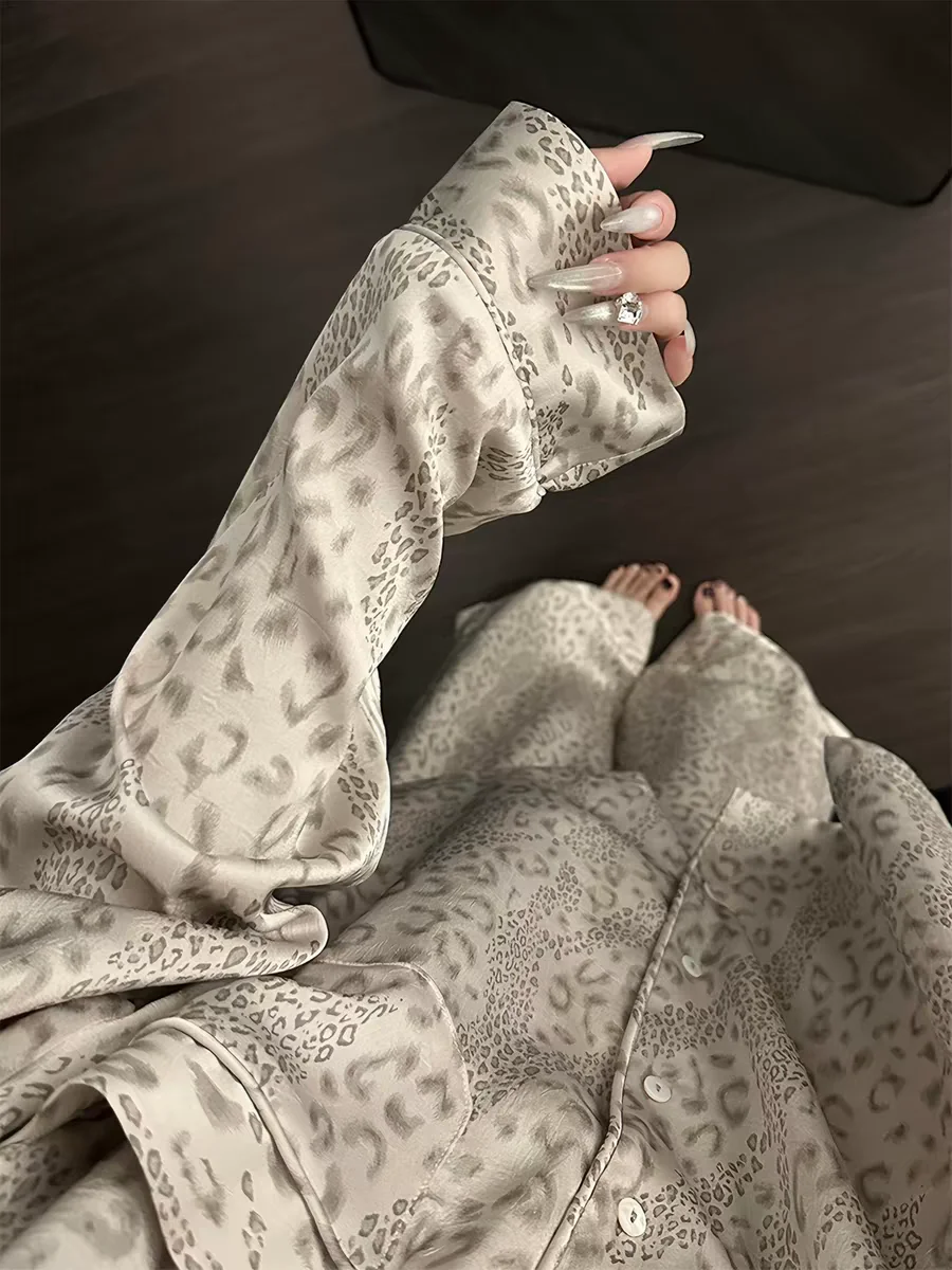 Korean High-End Leopard Print Ice Silk Sleepwear Women's Long Sleeve Home Clothes Two-Piece Set Spring Autumn New 2026