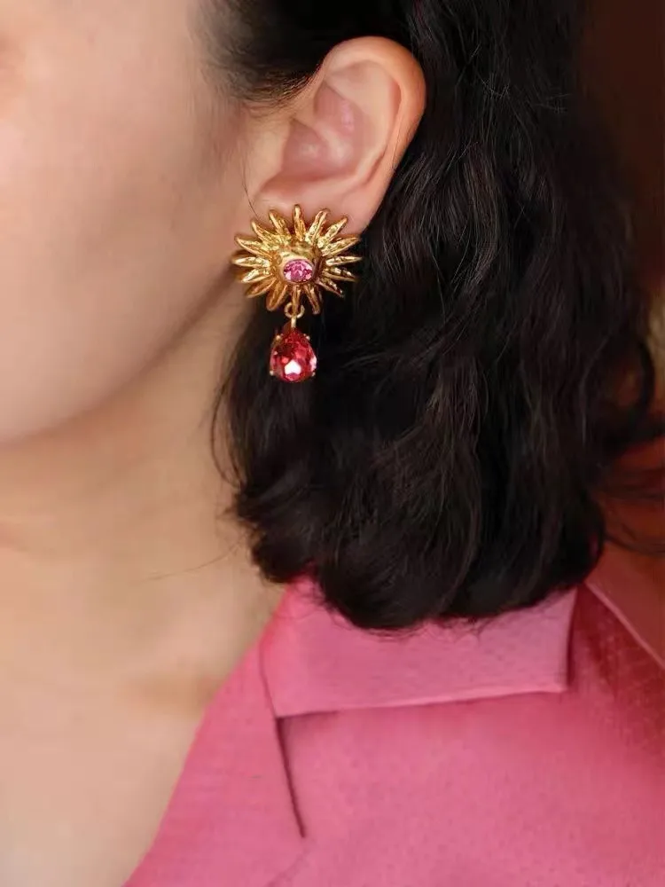 Vintage Chunky 18K Gold Plated Ruby Red Gems Teardrop Sunflower Ear Drop Sun Ear Dangle Hook Earring Statement Jewelry Wholesale