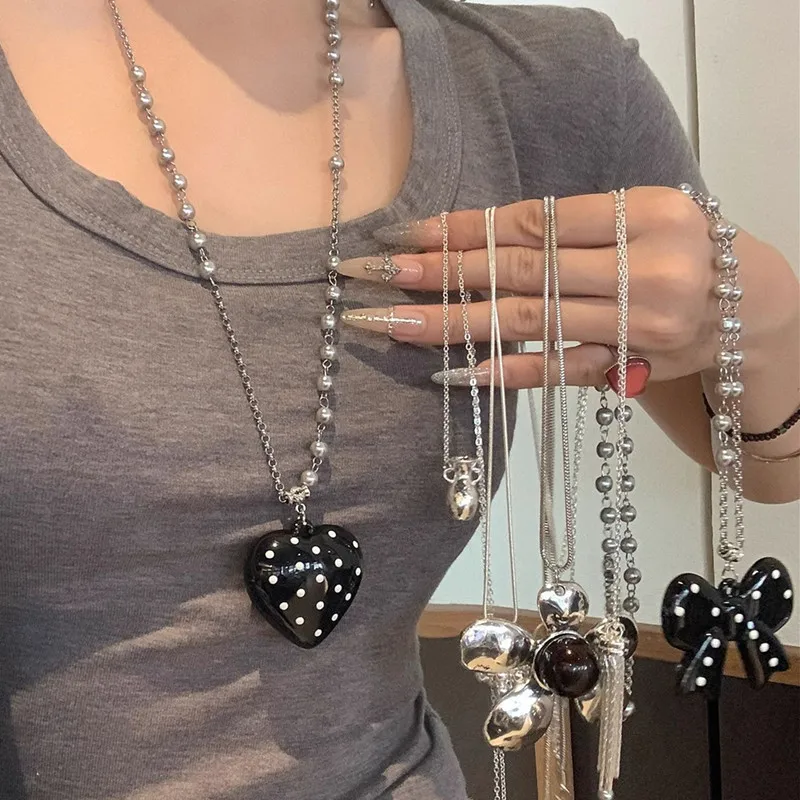 Retro Schwarz Bogen Herz Anhänger Halskette für Frauen Mode Imitation Perle Perle Pullover Kette Lange Halskette Partei Schmuck Geschenke