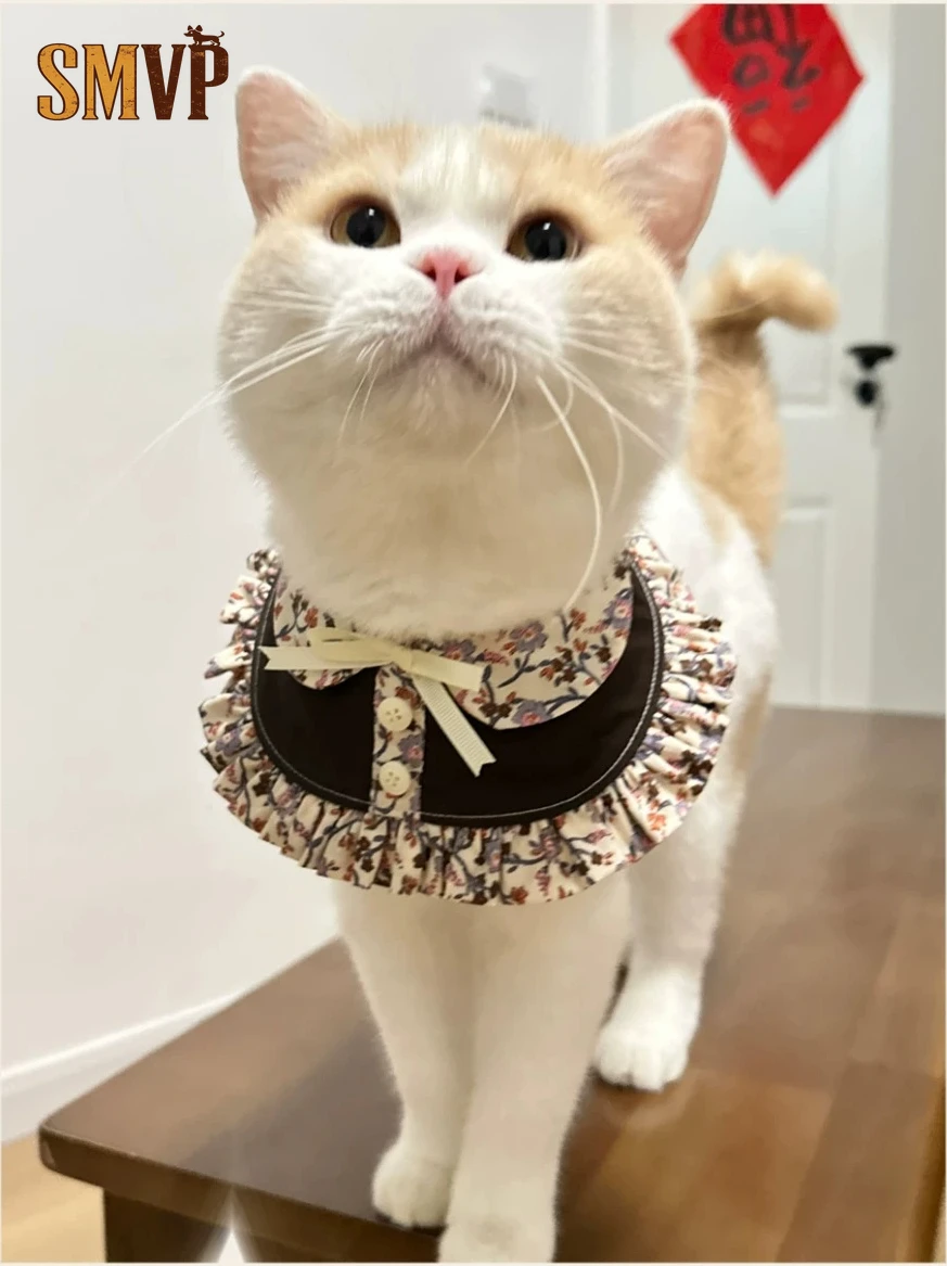 

Original Design Maillard Color Small Floral Retro Elegant Style Pet Kitten Small Medium Large Dog Decorative Bib Saliva Towel