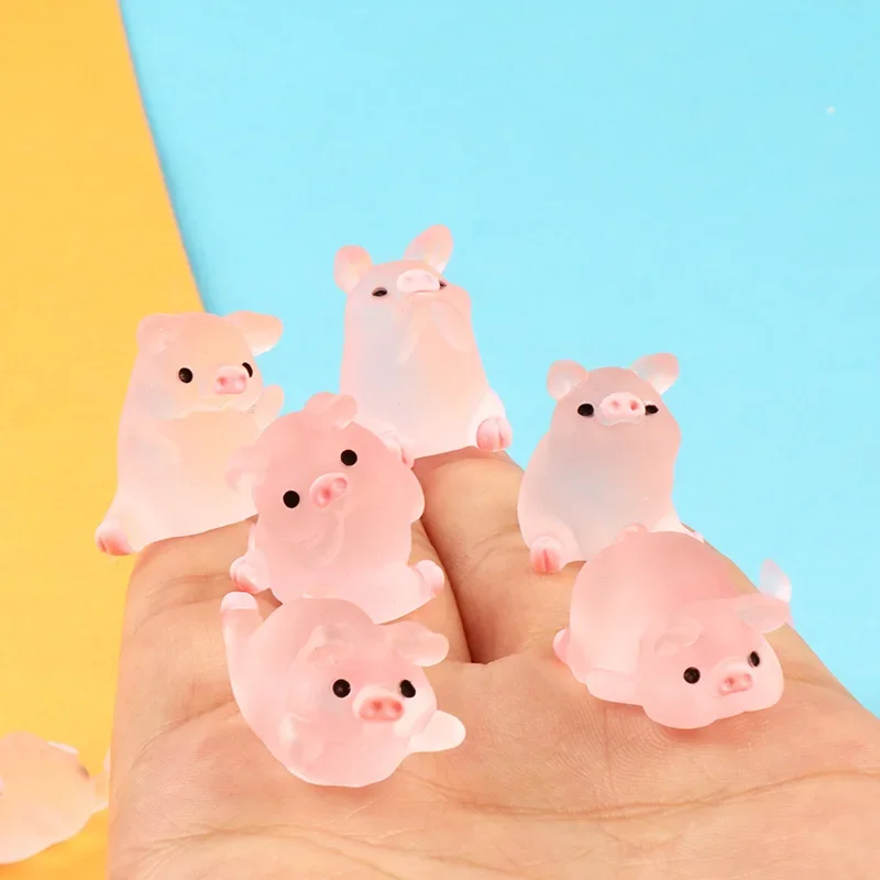 6Pcs/set Cute Pink Translucent Resin Piggy Ornament Micro-Landscaping DIY Accessories Home Desktop Car Pig Decoration Kids Gitf