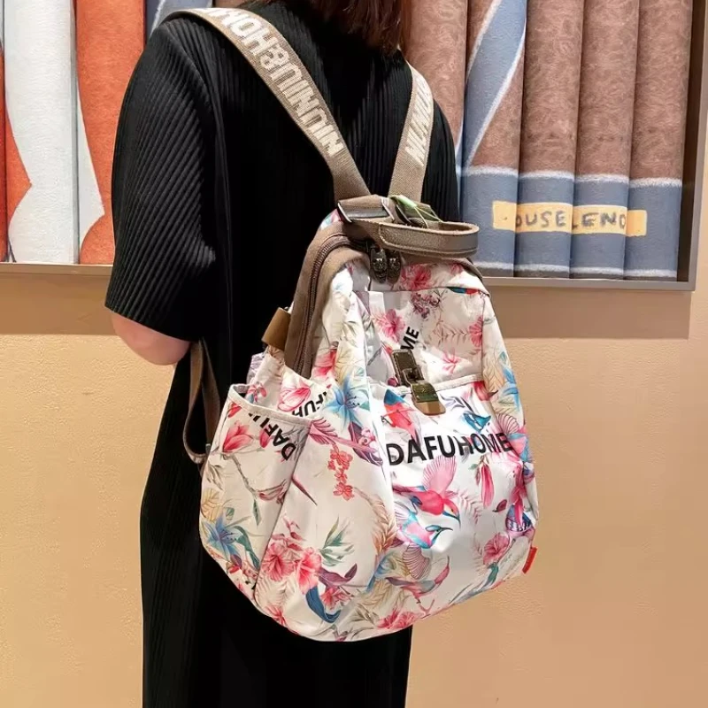 

Легкий дорожный рюкзак женский 2025 Mochila Mujer, новый модный женский рюкзак, водонепроницаемый, большой вместительности Sac a dos