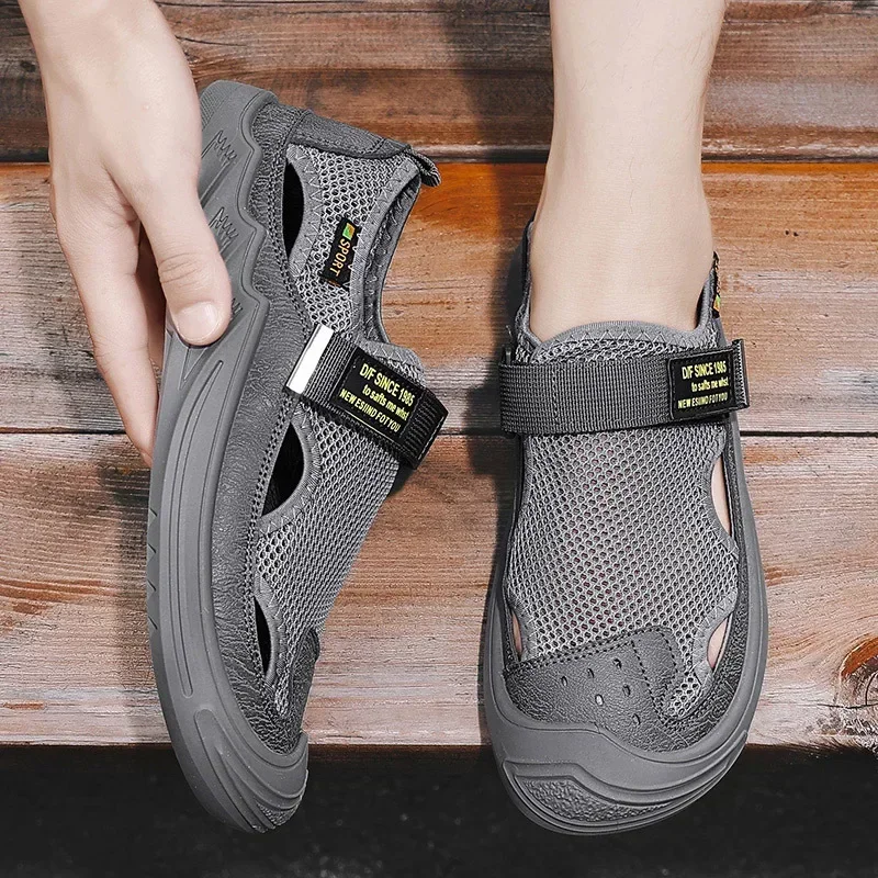 Mesh Shoes for Men's  New Summer New Breathable Outdoor Sports and Leisure Soft Sole Anti Slip Baotou Sandals Shoes