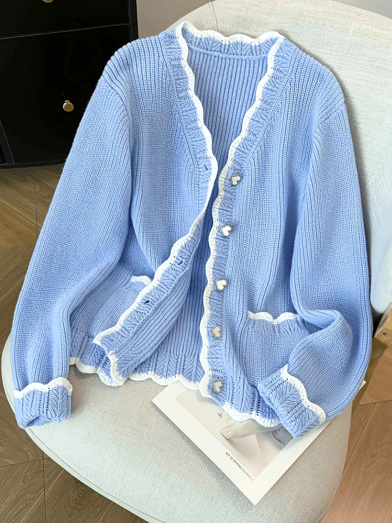 French Elegant Heart Button Knit Cardigan, Loose Casual Lace Trim Pocket Sweater Coat for Autumn & Winter, Stylish Elegant Women
