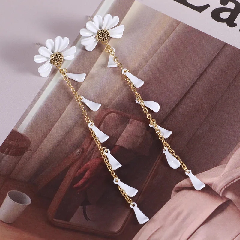 

KS European and American Fashion Trends Niche Sweet Mori Small Fresh Daisy Flower Long Earrings Women