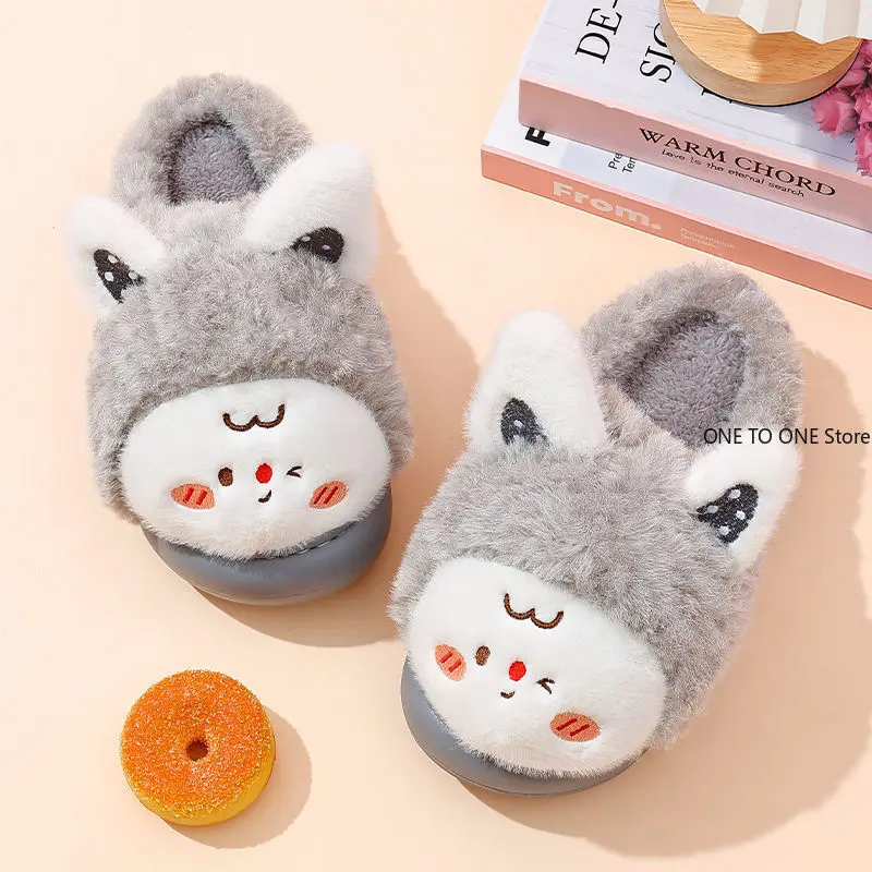 الجملة المرأة رقيق النعال شتاء جديد داخلي المنزل معزول المضادة للانزلاق غامض النعال للنساء شبشب منزل الخريف