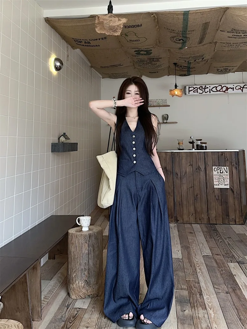 

2025 New Korean Fashion Denim Vest Top Women's Summer 2025 New Wide Leg Pants Casual Two-piece Set Female Clothing