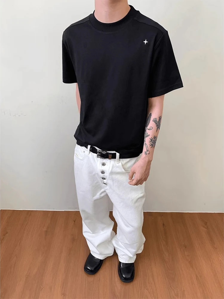 تي شيرت رجالي أبيض بأكمام قصيرة وياقة صغيرة مع تطريز نجمة، تصميم أنيق للصيف #2