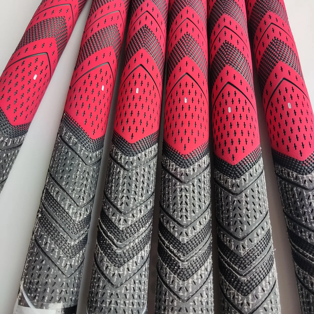 Thumbnail 4 - #1 Trending Golf Club Grips Right Now