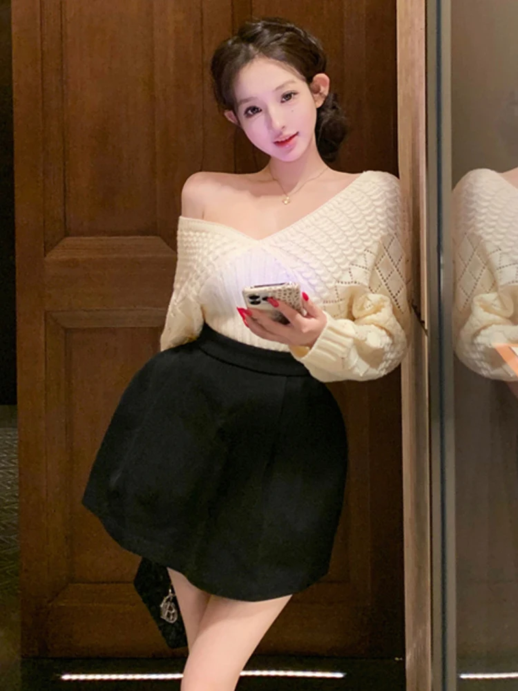 Fashionable Knitted Sweater High Waist Puffy A-Line Skirt Set One Shoulder Neckline Exposing Clavicle Elegant Lady Style