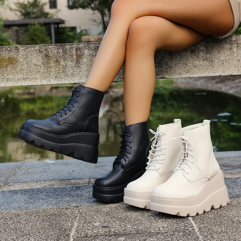 

2026 New Wedges Platform Short Boots Female Autumn Winter Gothic Lace-up High Heels Women Shoes Fashion Black Beige Ankle Boots