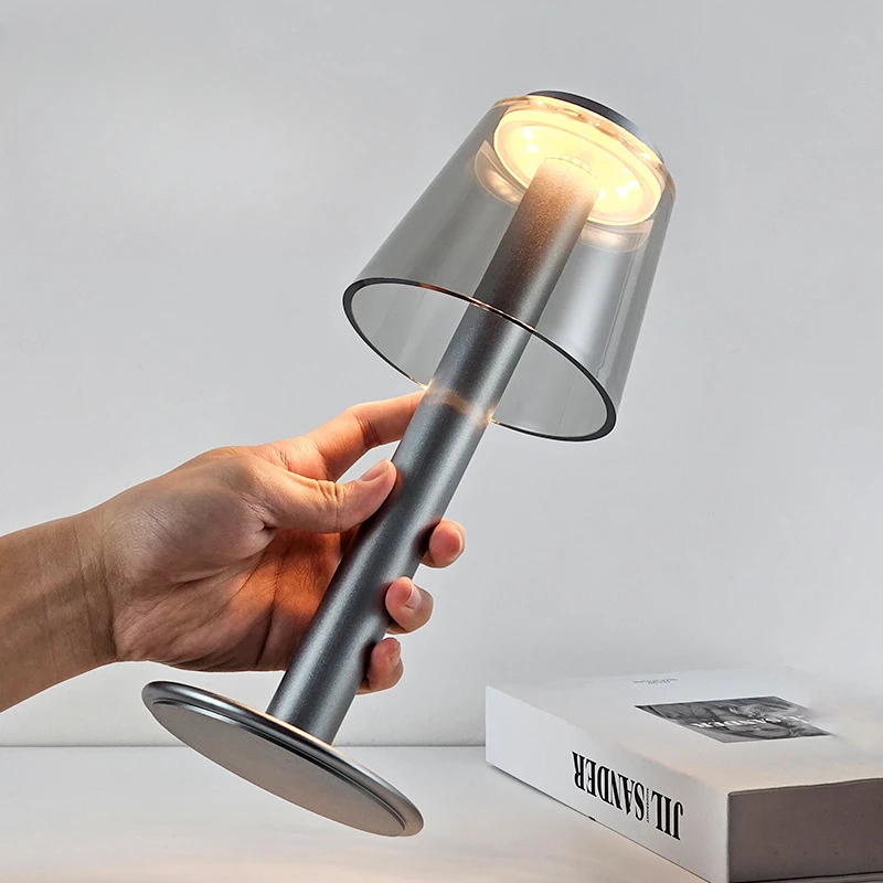 جميع مصابيح مكتبية قابلة لإعادة الشحن من الألومنيوم بجانب السرير وإضاءة ليلية