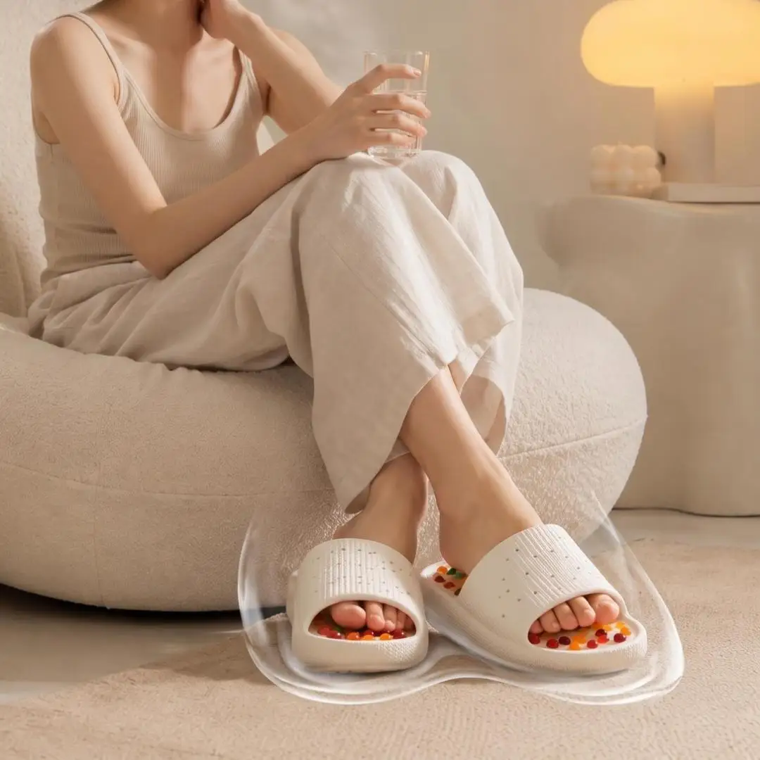 Akupressur-Massage-Slipper für Damen und Herren mit eingebetteten runden Perlen, physiotherapeutisch, rutschfest, aus EVA, für den Innenbereich, Zuhause, Badezimmer. – Detail 3