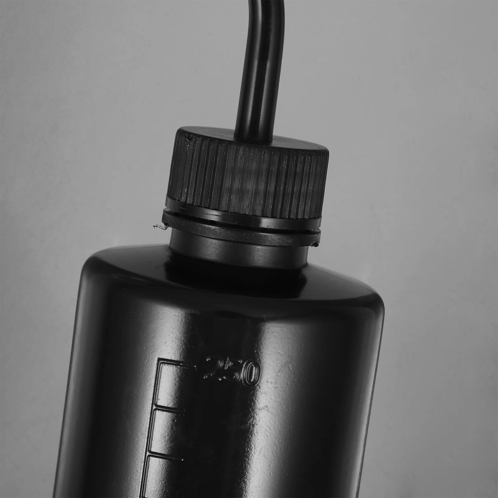 

4pcs 250Ml Wash Bottle Graduated Laboratory Washing Bottle Portable Plastic Narrow Mouth For Liquid Cleaning Testing