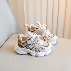 Children's multi-color flat bottomed lightweight sports shoes, boys and girls 2024 spring new fashionable casual shoes