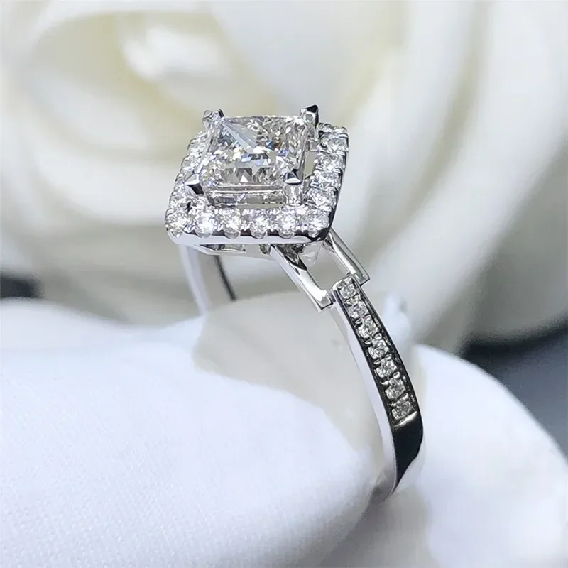 Huitan Newly Designed Square Shaped CZ Rings Modern Women's Finger Accessories High-quality Silver Color Wedding Bands Jewelry