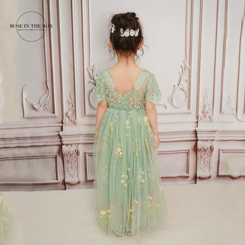 Kids Sage Green Lace Flower Girl Dresses 2024 Short Sleeves V Back Floral Embroidered Tulle Skirt for Girls