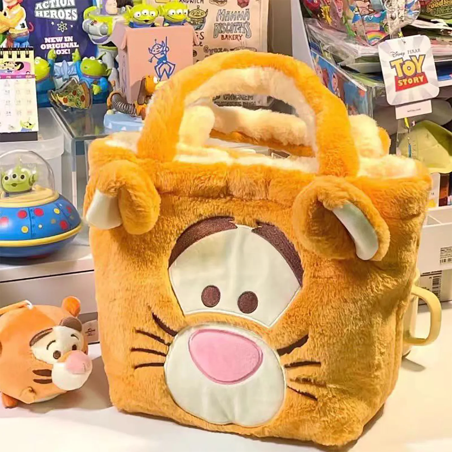 Neue doppelseitige Plüsch-Handtasche von Lotso Tigger, tragbare Clutch-Tasche mit großer Kapazität beim Ausgehen, niedliche bestickte Plüsch-Handtasche