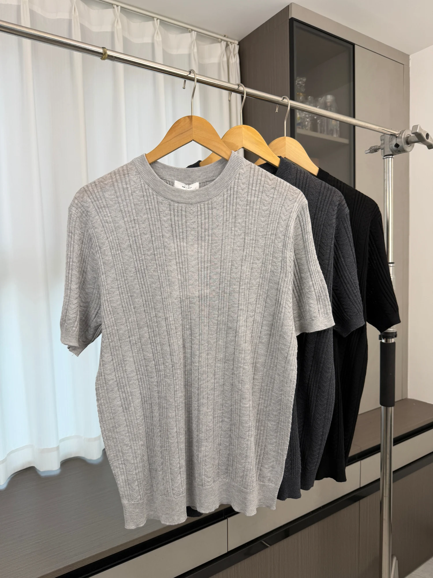 

Casual round Neck Knitted Short Sleeve T-Shirt Men's Breathable Lightweight Spring Summer Fashion Urban Style Comfortable Ski...