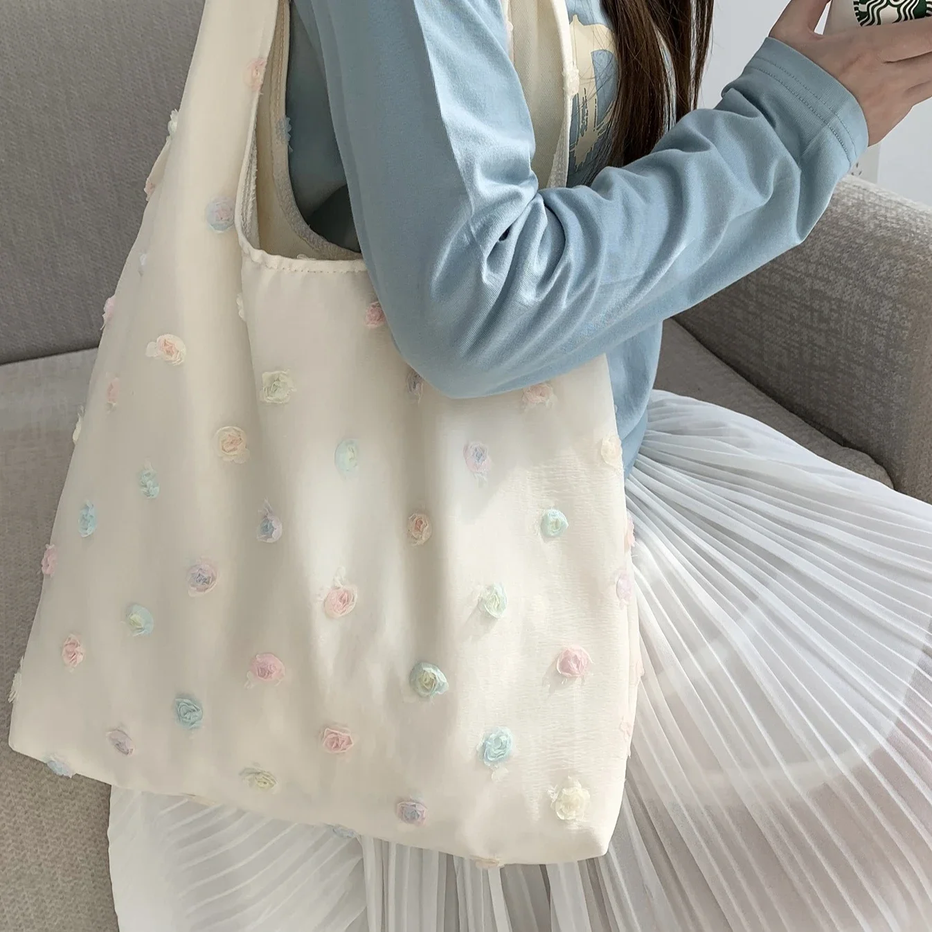 New Rose Embroidered High-value Shopping Canvas Large-capacity Portable Shopping Storage Bag