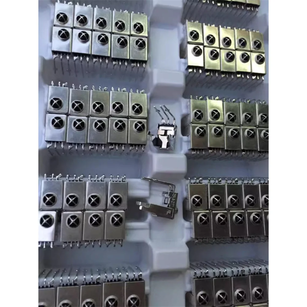 Infrared Receiving Head with Shield Horizontal Bracket for Japan GP1UA271RKOF Maintenance Accessories