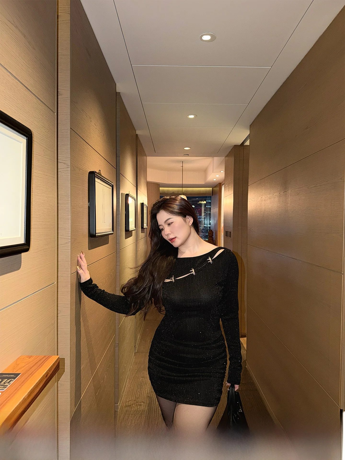 

Сексуальная юбка-миди с вырезами и плиссировкой для полных женщин, новая зимняя коллекция, с высокой талией, длинная, в стиле фэнтези.