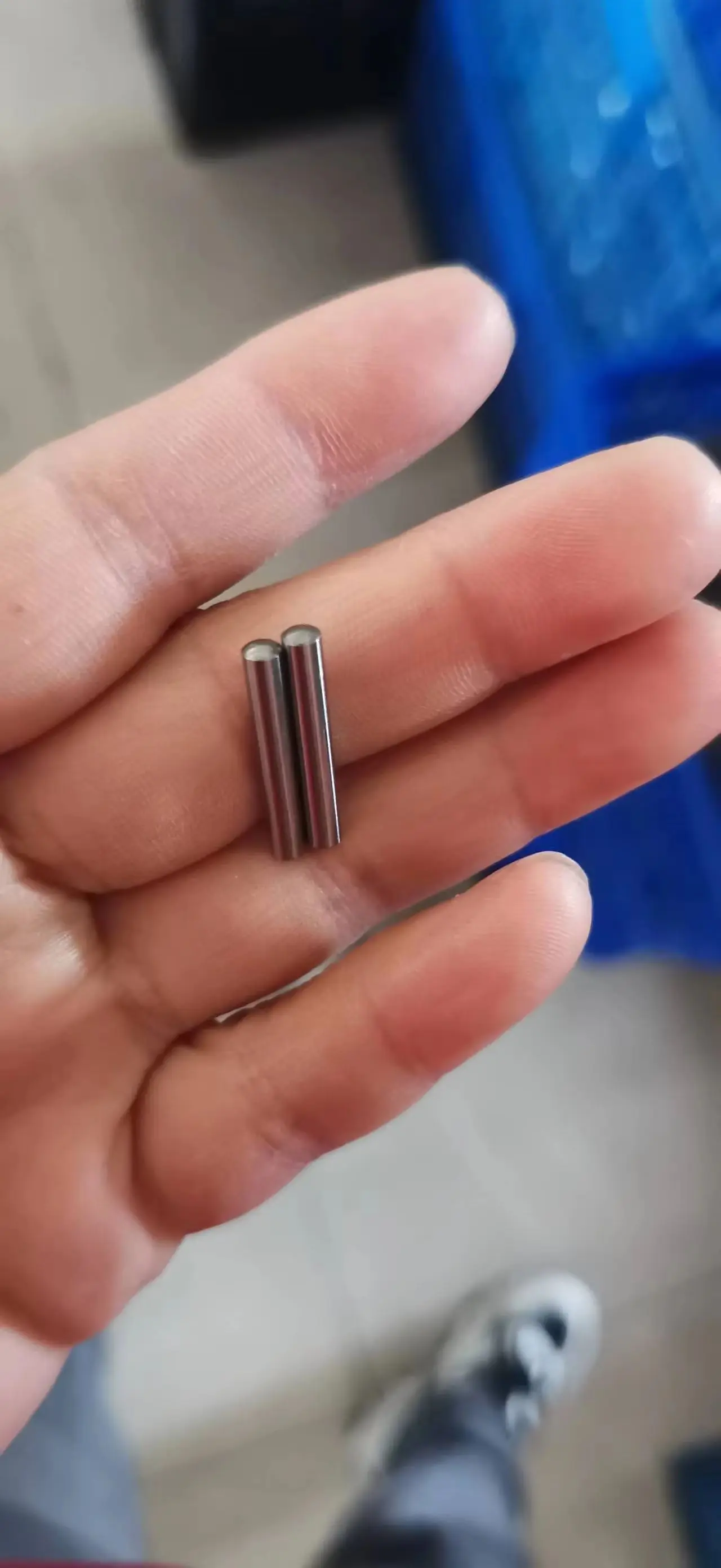 

100 шт. 184742M1 ИГРАНИЧНЫЙ ВАЛИК КРУГЛЫЙ КОНЕЦ