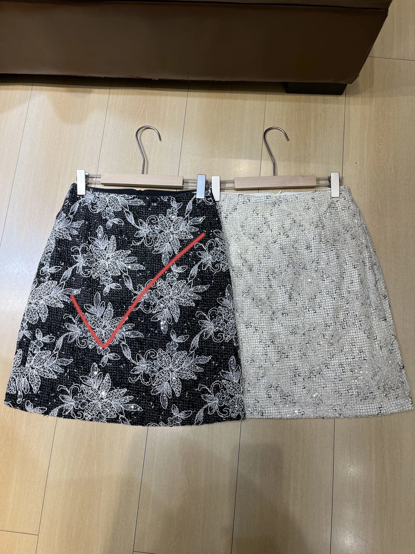 2026 New High-Quality Stylish Casual Sequin-Embroidered Women'S Skirt