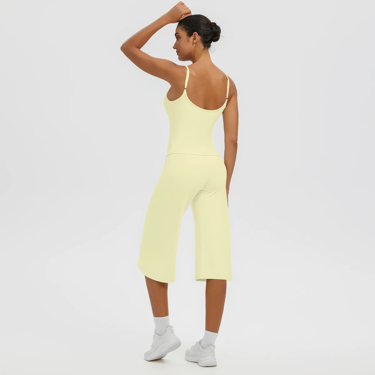 New Strap Vest Loose Capri Pants Yoga Set High Stretch Sexy Backless Workout Top Slack Pencil Pants Outdoor Running Yoga Suit