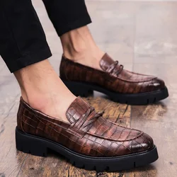 Men Leather Shoes outdoor Casual Formal Business Men's Shoes fashion Black Retro shoes Slip-On Mens Loafers Zapatos Hombre