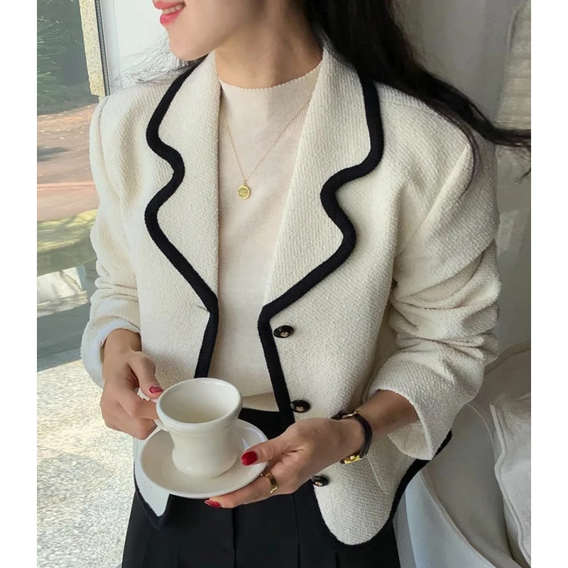 

Autumn Women's White Long Sleeved High-Quality White Coat Jackets