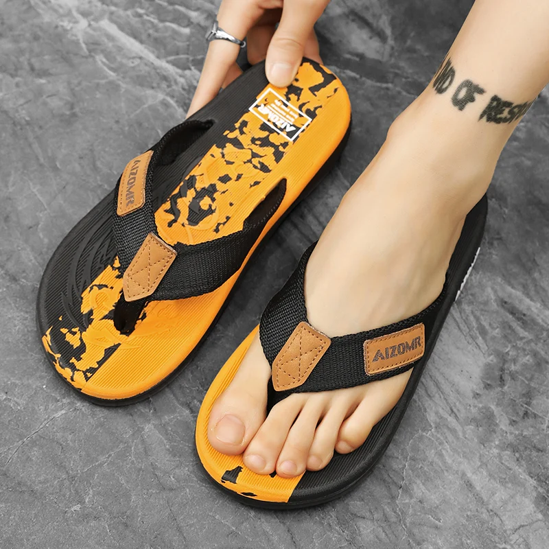 

Мужские тапочки высокого качества, нескользящие домашние тапочки для ванной, летние повседневные пляжные шлепанцы, легкие удобные уличные мужские сандалии