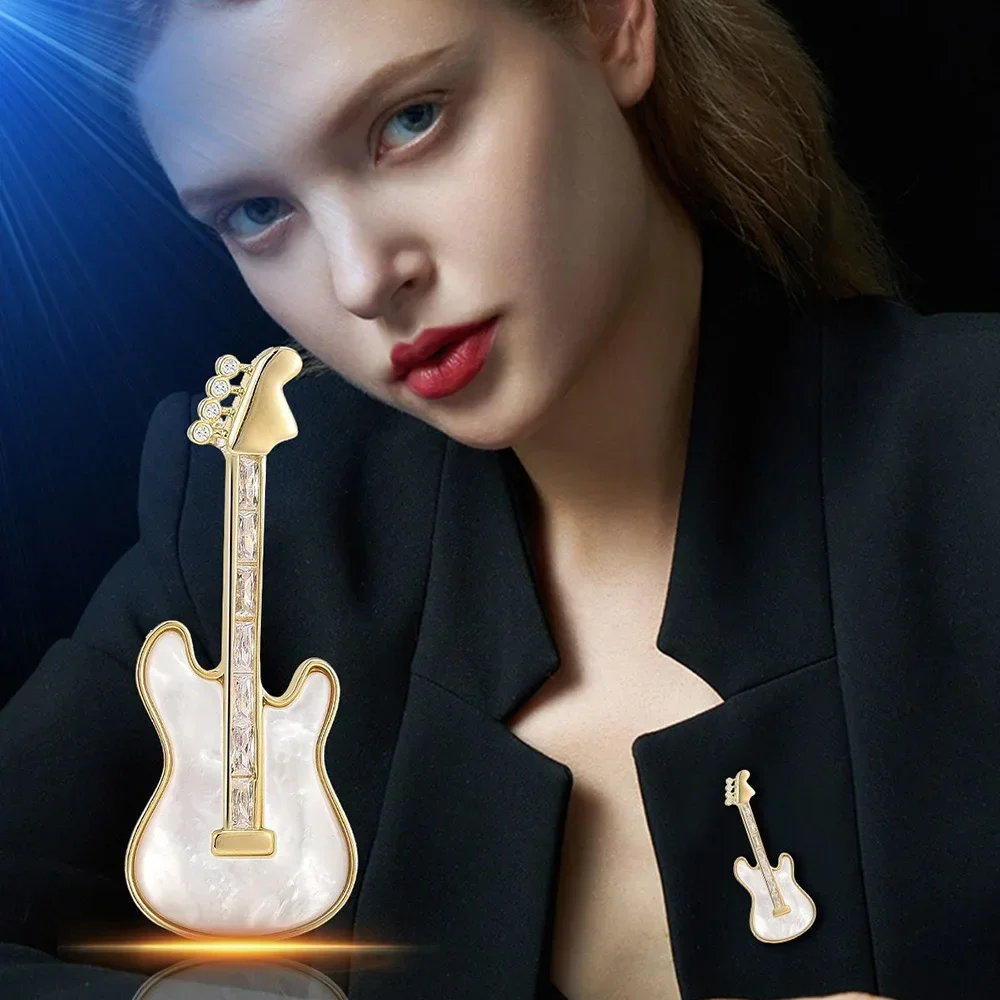 Fashion Rhinestone Guitar Broochs Elegant Faux Crystal Lapel Pins Creative Party Jewelry Multielement Pin Souvenir