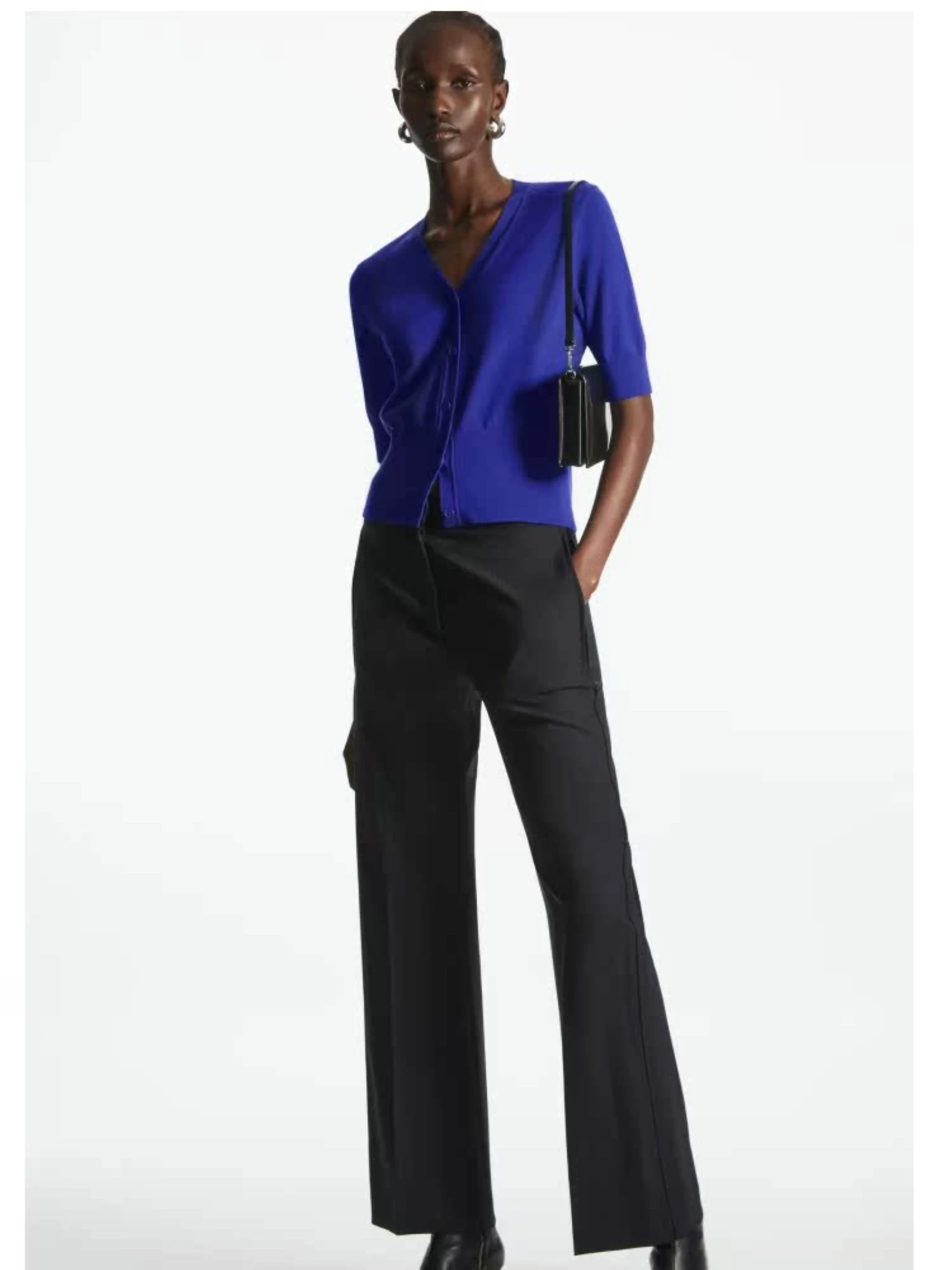 エテリアルMD 2025 秋の新作 レディース スリムフィット カジュアル リブ編み Vネック ニットセーター