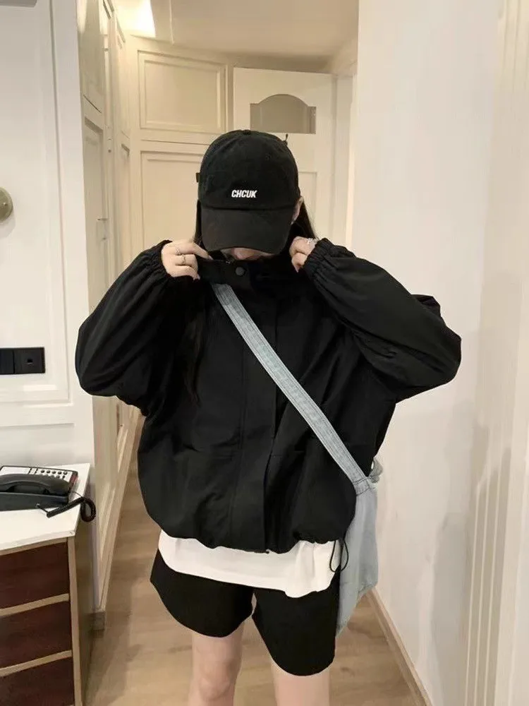 

Водонепроницаемые куртки женская женская одежда карго передний карман с несколькими карманами на пуговицах чистый простой базовый стиль модная верхняя одежда длинная