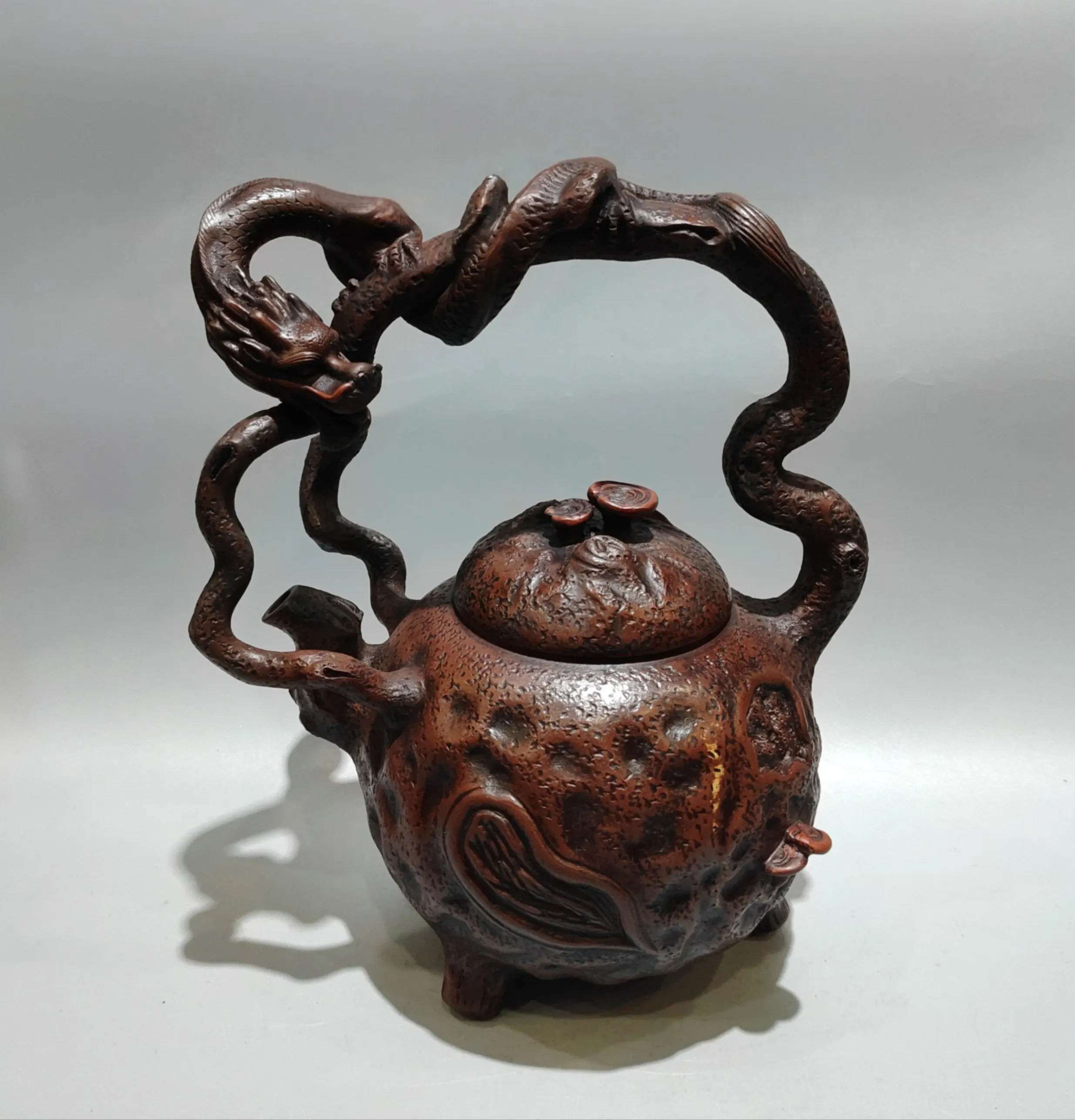 Yixing Purple Clay Teapot Gongchun pot Dragon Statue, Beam Carrying Pot Tree Root Texture Pot Kettle Teapot Amass wealth