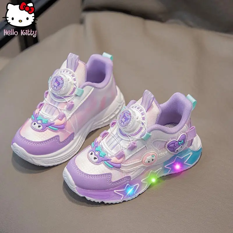 أحذية Hello Kitty الصيفية المضيئة للفتيات من Sanrio Kuromi Kids الجديدة Kawaii Anime خفيفة الوزن بأزرار دوارة أحذية الأميرة