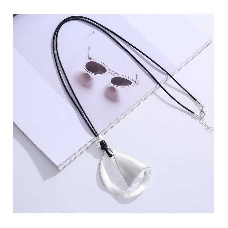 

Special for Long Chain Fashion Jewelry, Popular Wind Alloy Brushed Retro Simple Necklace, Pendant, Sweater Chain