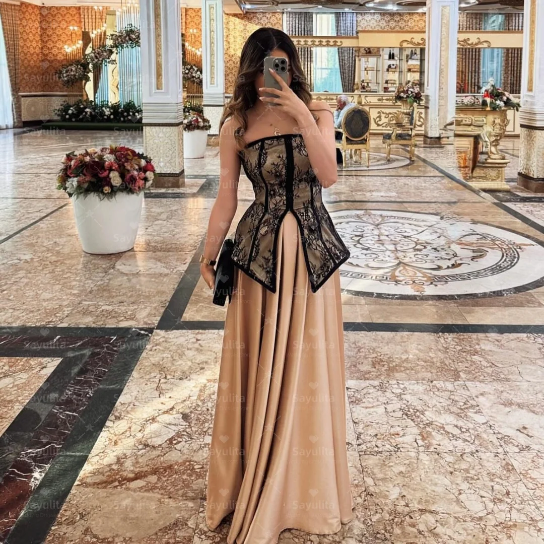 Sayulita فساتين حفلة موسيقية بدون حمالات دانتيل أسود أعلى رداء Des Soiree طويل Ruched قطعتين فستان الحفلات المسائية حسب الطلب