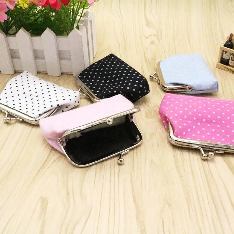 Damen-Münzbörse mit Polka-Dots, Mini, leicht, mit Kussverschluss, tragbare, niedliche Tasche für Reisen und den täglichen Gebrauch. – Detail 5