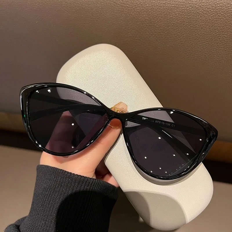 1/2 Stück koreanische Cat-Eye-Sonnenbrille, leicht, UV-Schutz, Retro-Trendy, für modische Damen – Detail 5